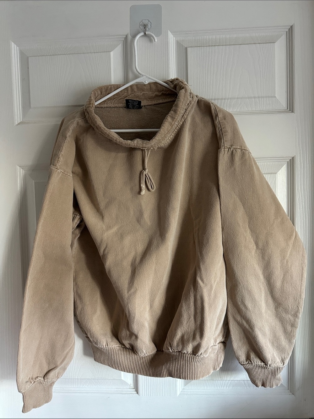Cozy Cowl-Neck Pullover Sweater in Tan vintage M